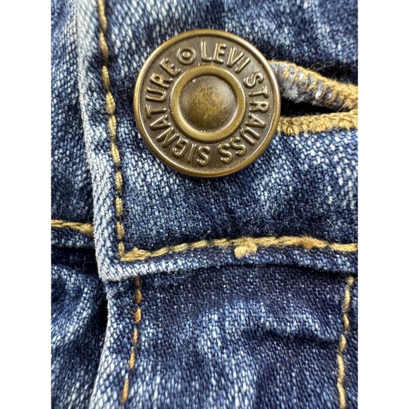 Signature by Levi Strauss Low Rise Bootcut Jeans Blue Medium Wash Womens 14M - Picture 3 of 10